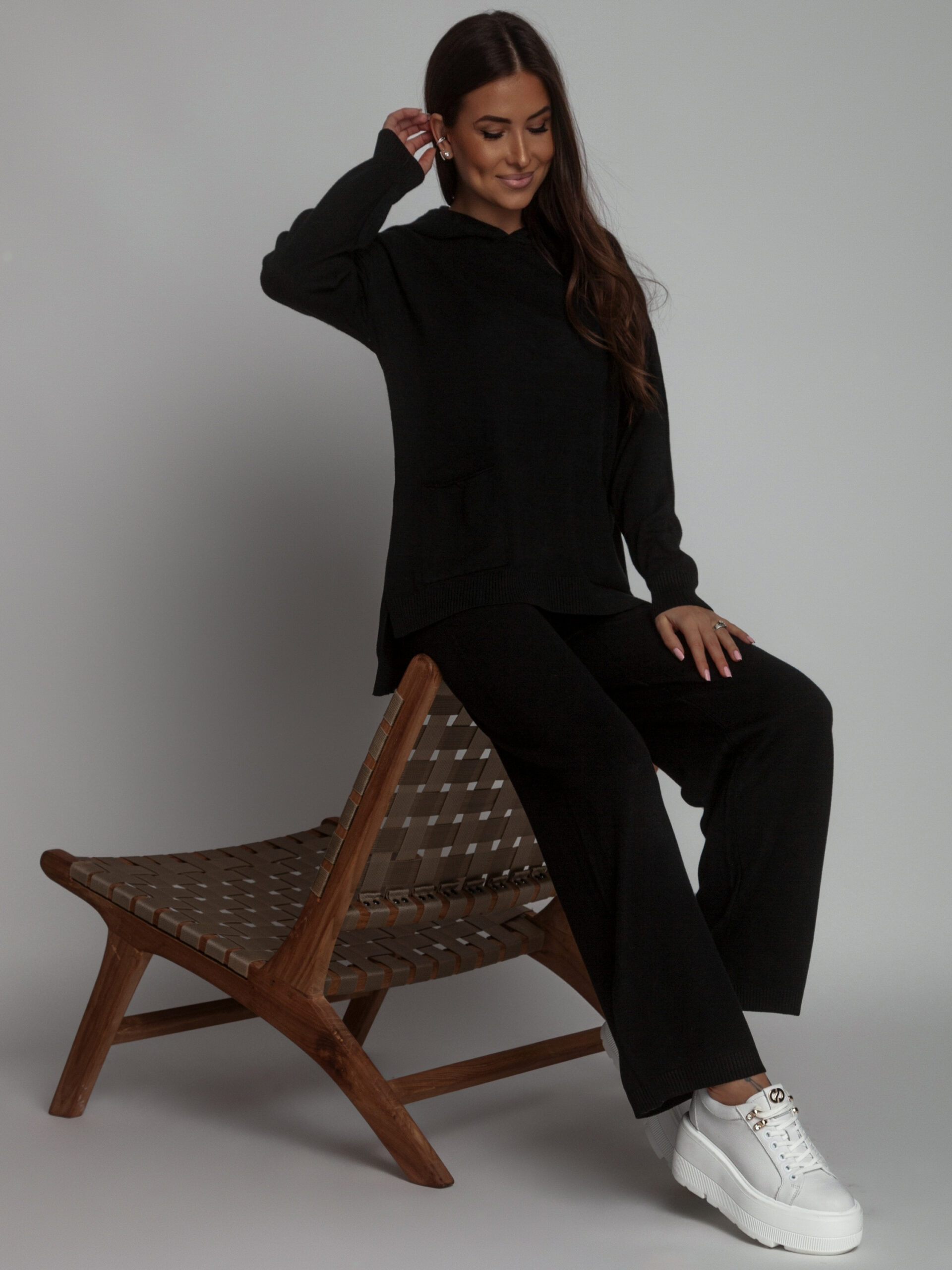 KOMPLET DZIANINOWY SWETERKOWY SO COZY CZARNY - obrazek 2