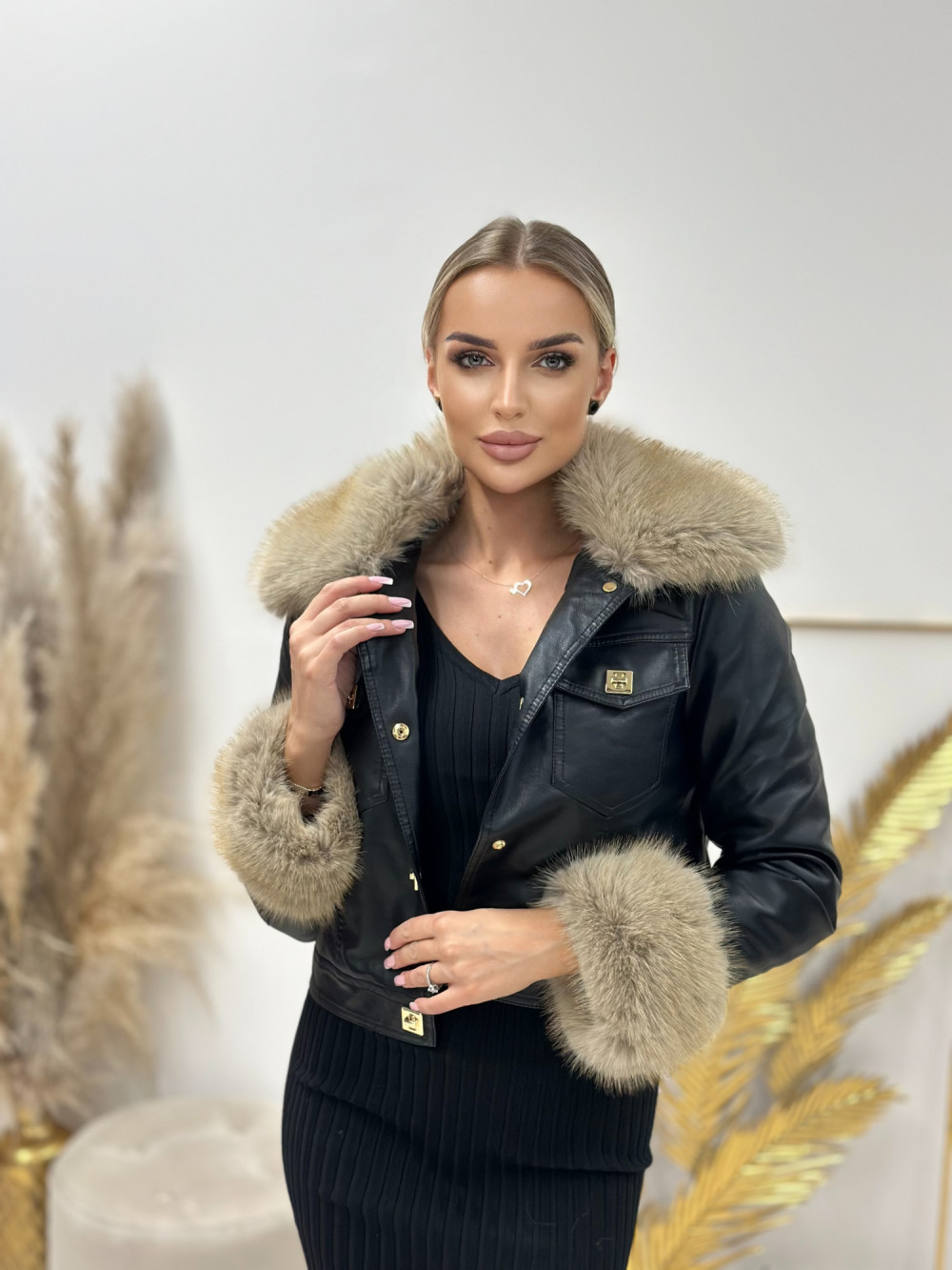 KURTKA CZARNA - obrazek 3